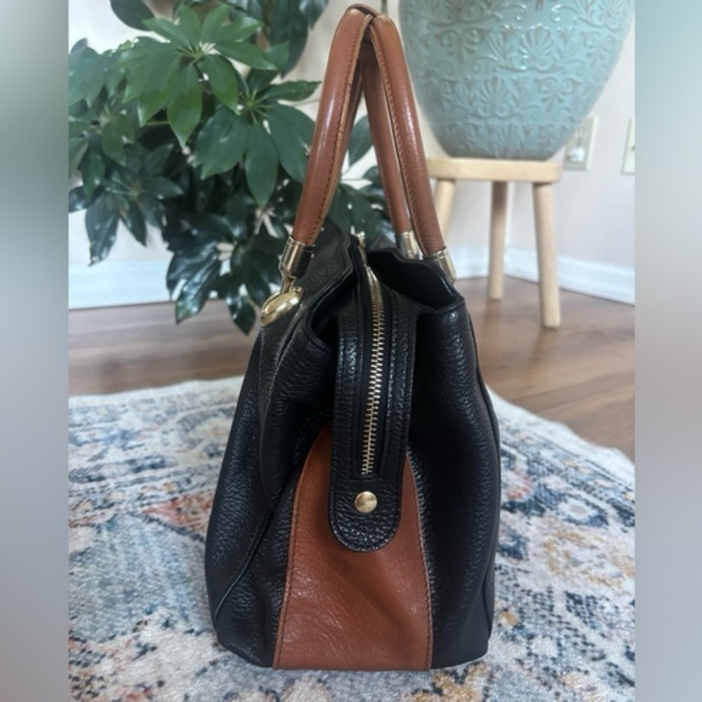 Valentina Genuine Leather Purse - Picture 2 of 12